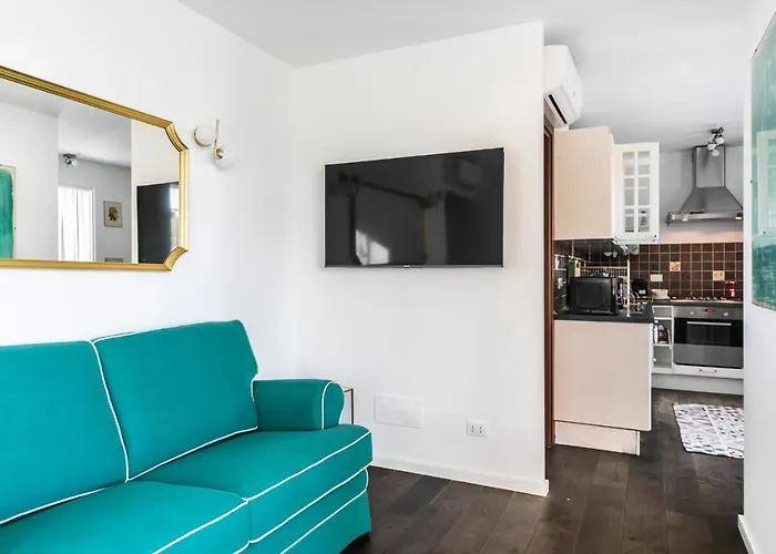 Luxury Penthouse In Trastevere *
