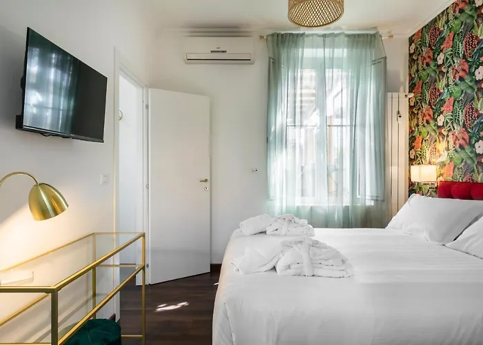 Luxury Penthouse In Trastevere Rome
