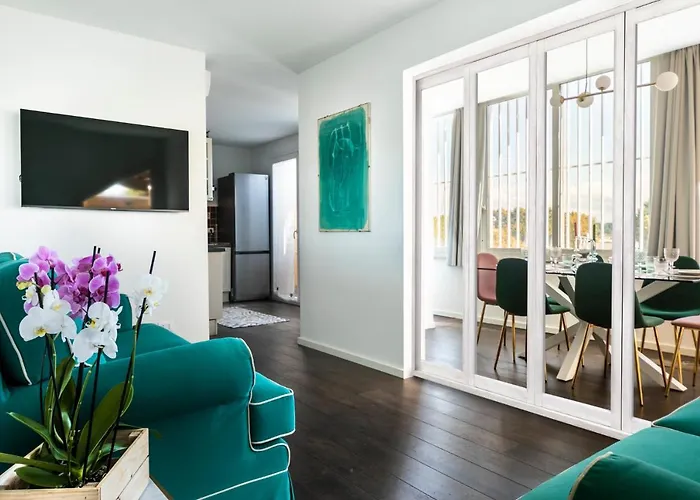 Luxury Penthouse In Trastevere